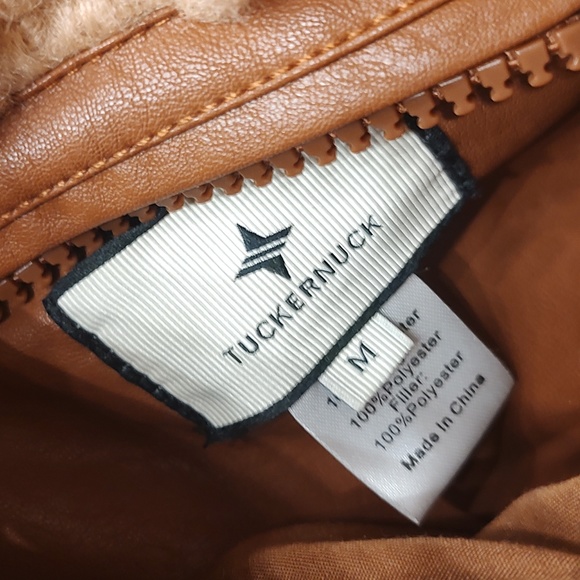 Tuckernuck Camel Leather and Shearling Reversible Beckham Vest size Medium - Picture 5 of 9